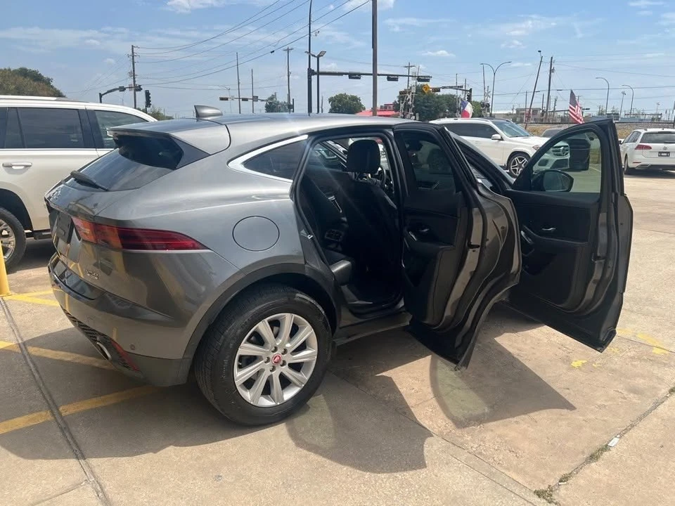 2018 Jaguar E-Pace - Image 12 of 20