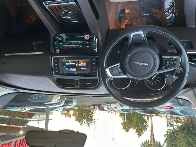 2018 Jaguar F-Pace - Image 15 of 18