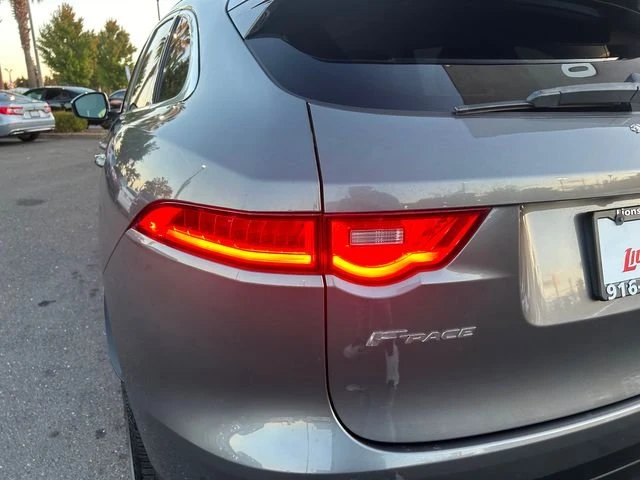 2018 Jaguar F-Pace - Image 10 of 18