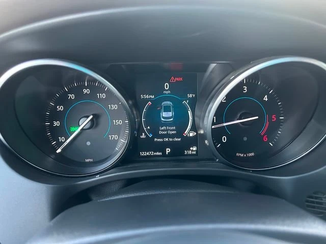 2018 Jaguar F-Pace - Image 17 of 18