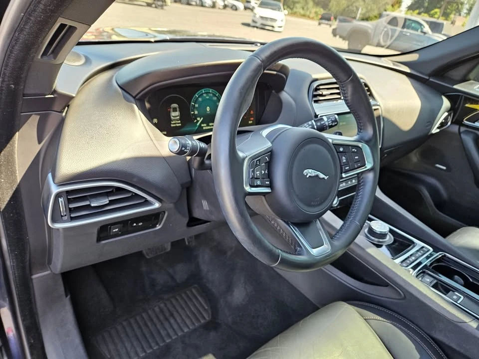 2018 Jaguar F-Pace - Image 15 of 20