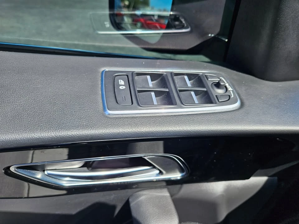 2018 Jaguar F-Pace - Image 13 of 20