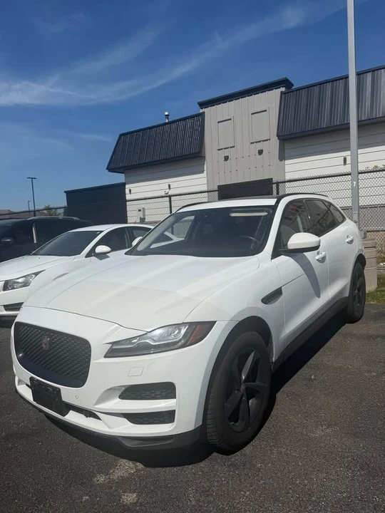 2018 Jaguar F-Pace - Image 2 of 5