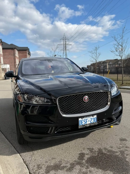2018 Jaguar F-Pace - Image 9 of 14