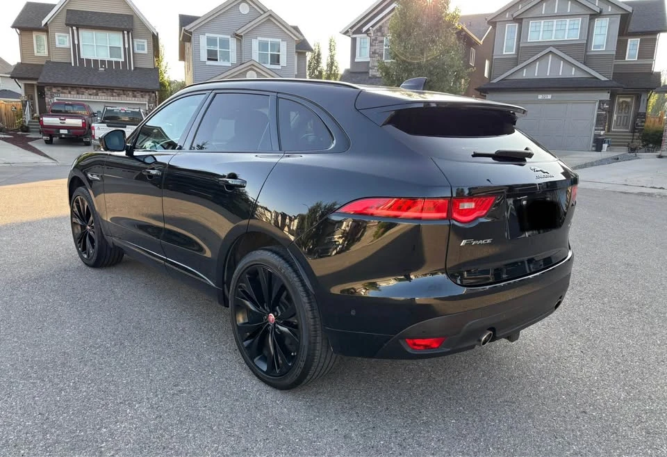 2018 Jaguar F-Pace - Image 8 of 17