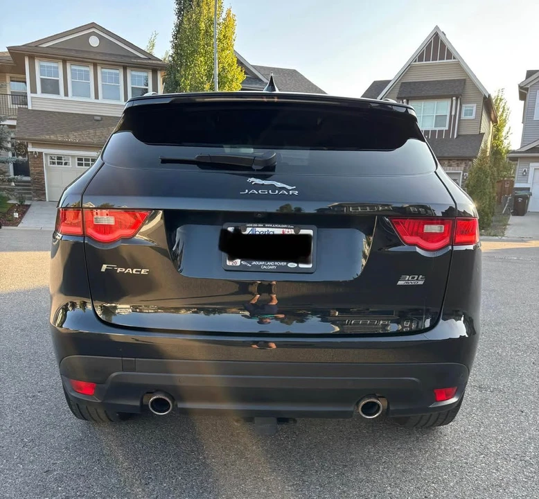 2018 Jaguar F-Pace - Image 7 of 17