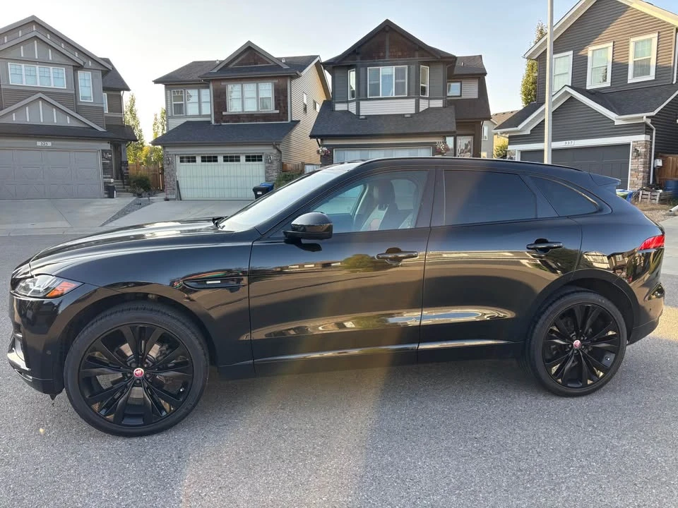 2018 Jaguar F-Pace - Image 2 of 17
