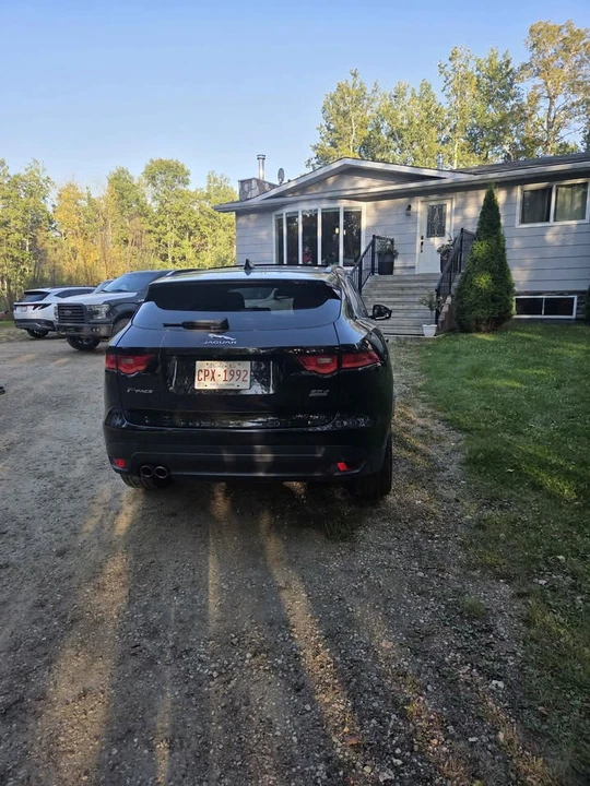 2018 Jaguar F-Pace - Image 4 of 19