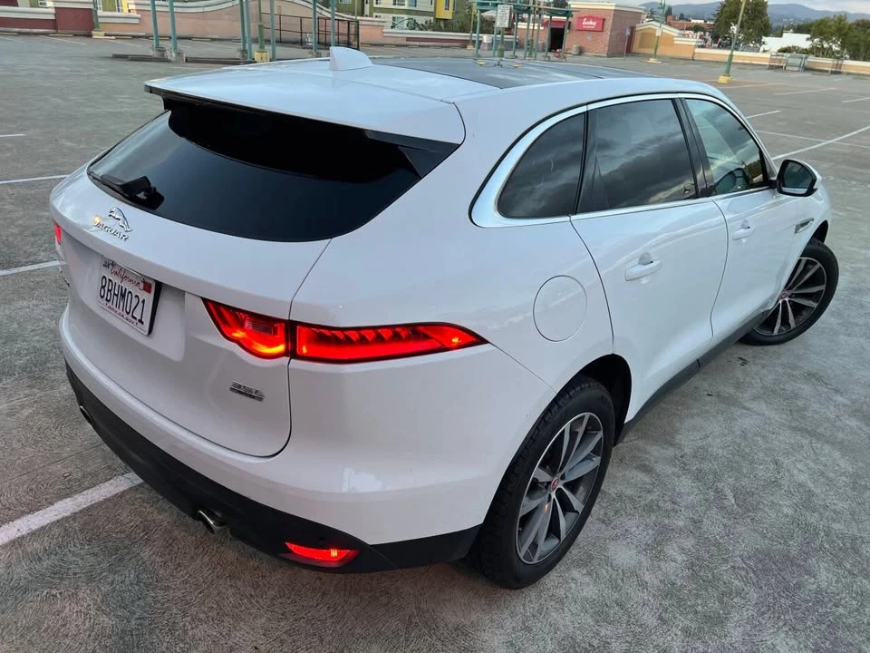 2018 Jaguar F-Pace - Image 13 of 19