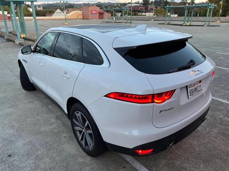 2018 Jaguar F-Pace - Image 9 of 19