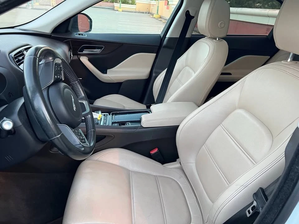 2018 Jaguar F-Pace - Image 17 of 19