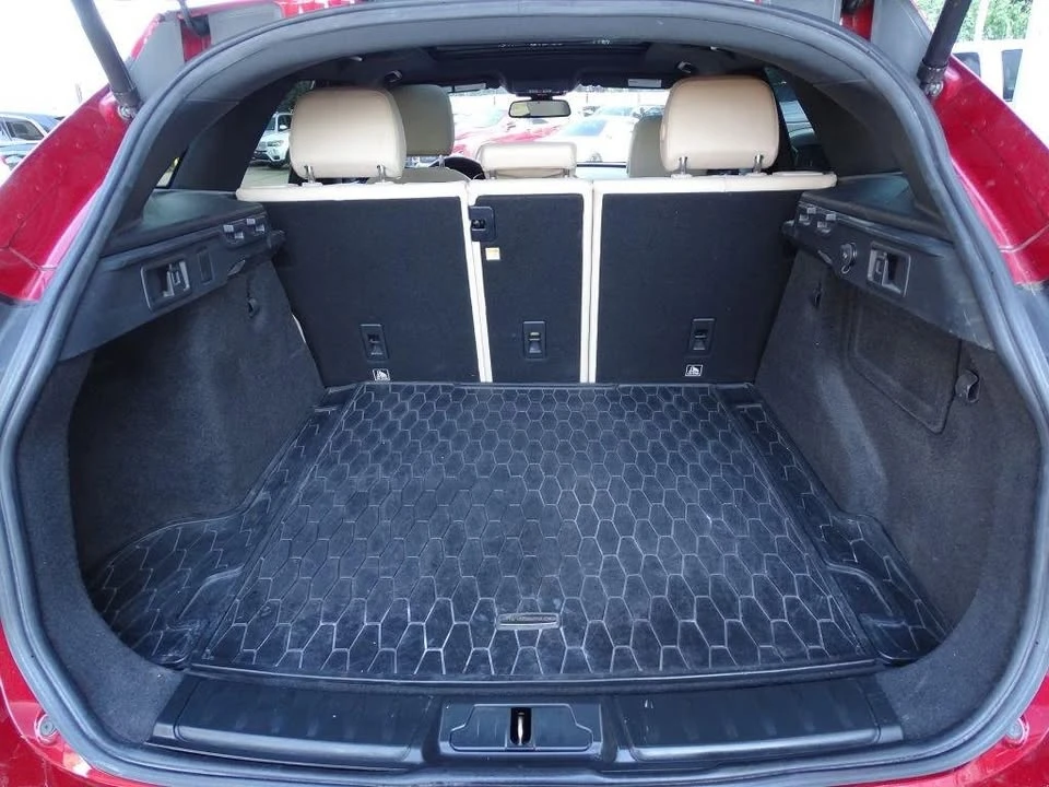 2018 Jaguar F-Pace - Image 17 of 20