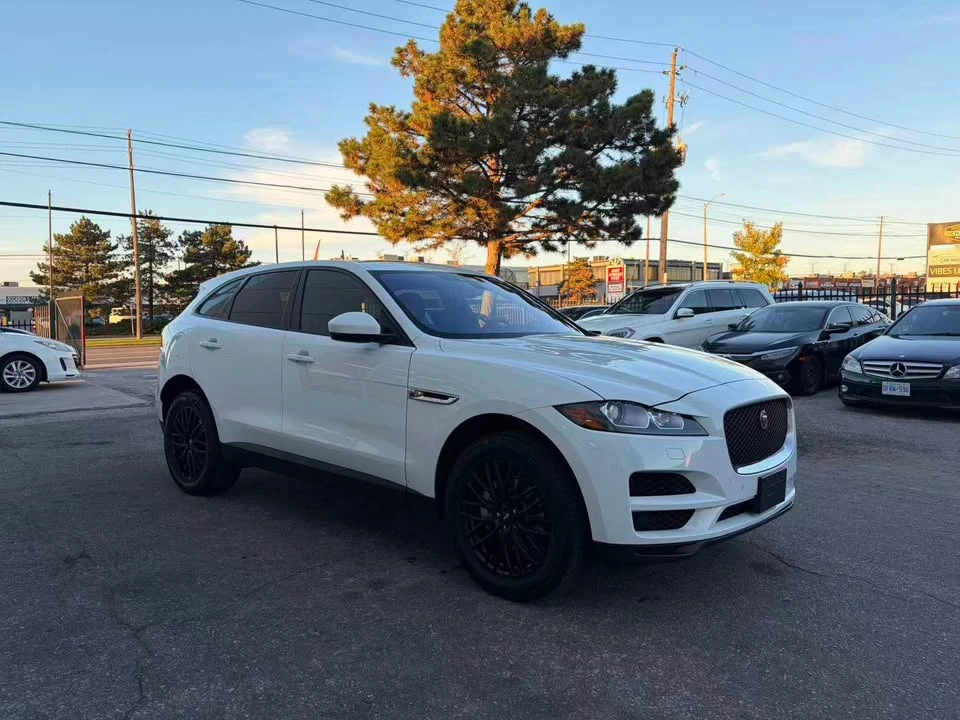 2018 Jaguar F-Pace - Image 5 of 12