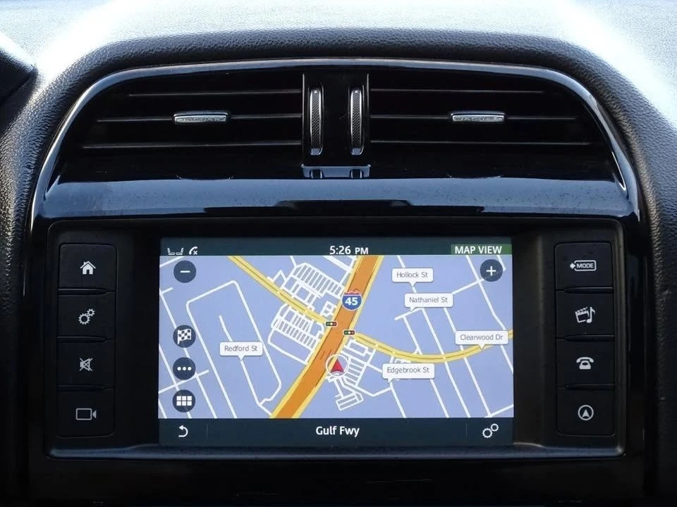 2018 Jaguar F-Pace - Image 15 of 20