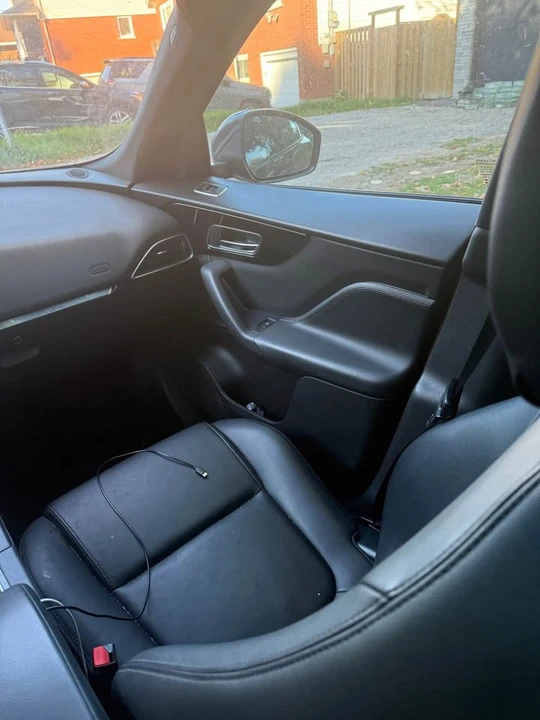 2018 Jaguar F-Pace - Image 11 of 14