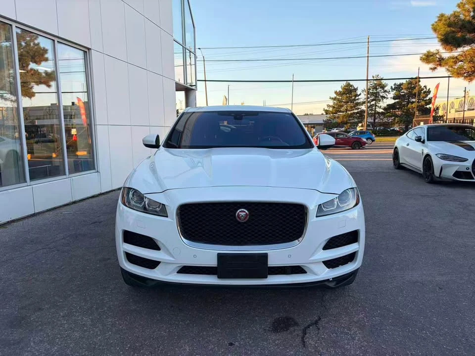 2018 Jaguar F-Pace - Image 2 of 12