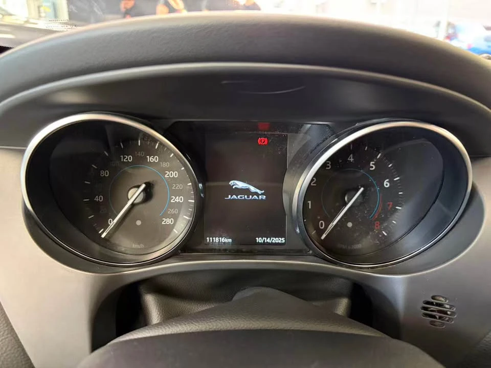 2018 Jaguar F-Pace - Image 12 of 12