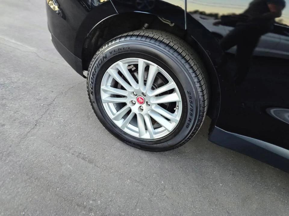 2018 Jaguar F-Pace - Image 5 of 20
