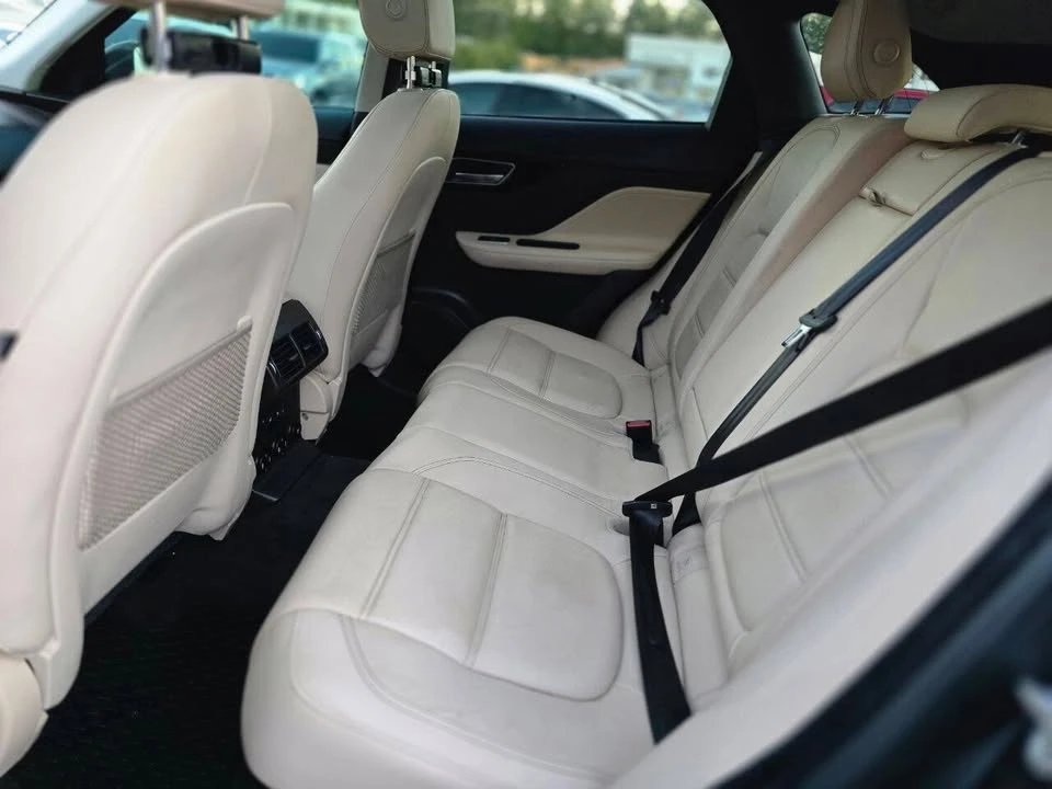 2018 Jaguar F-Pace - Image 17 of 20