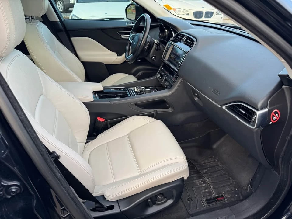2018 Jaguar F-Pace - Image 11 of 19