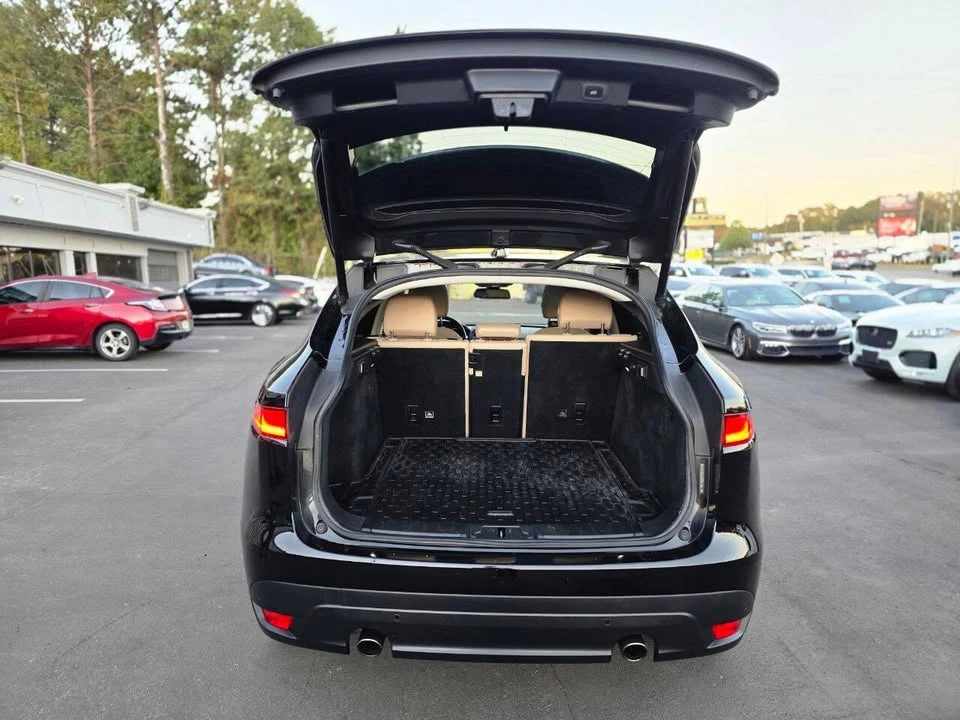 2018 Jaguar F-Pace - Image 10 of 20