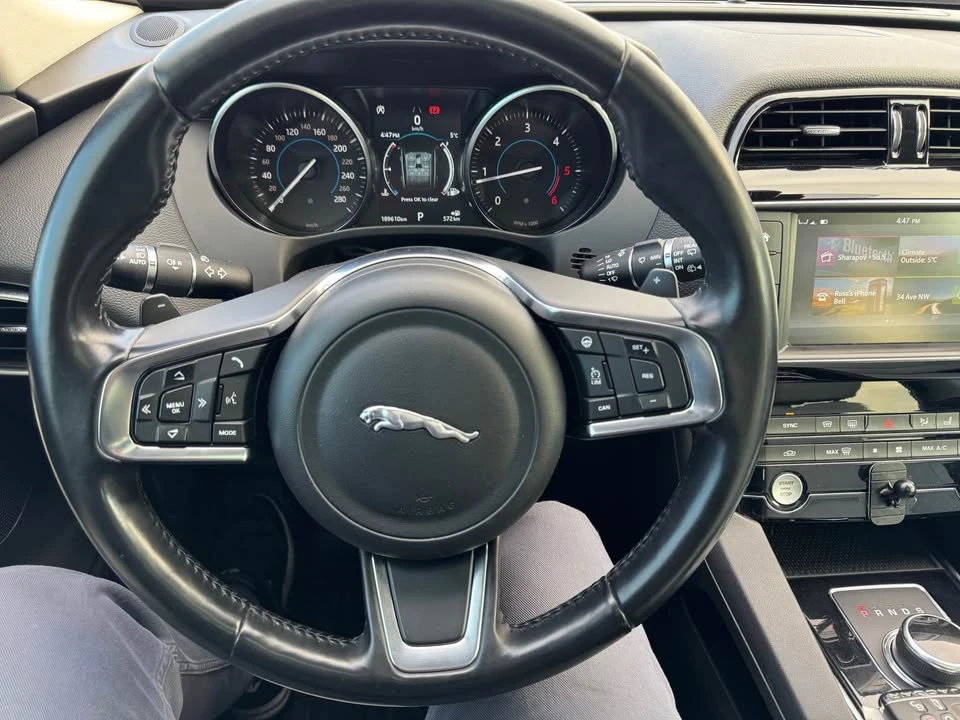 2018 Jaguar F-Pace - Image 17 of 19