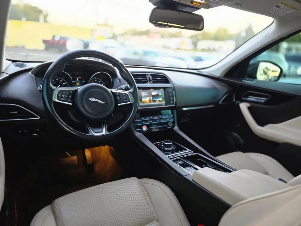 2018 Jaguar F-Pace - Image 20 of 20