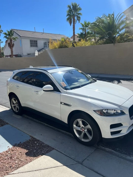 2018 Jaguar F-Pace - Image 8 of 10