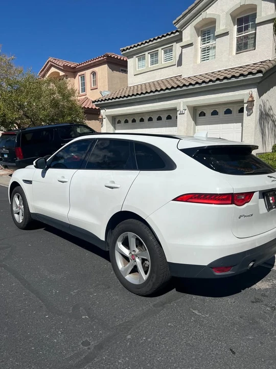 2018 Jaguar F-Pace - Image 4 of 10