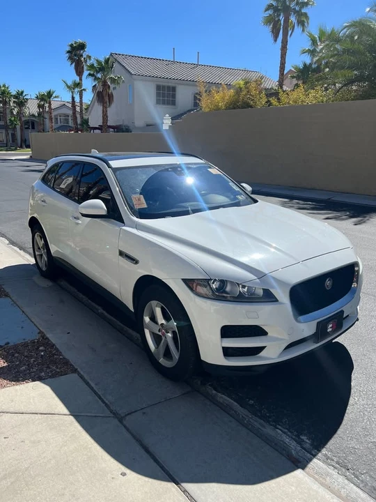 2018 Jaguar F-Pace - Image 9 of 10