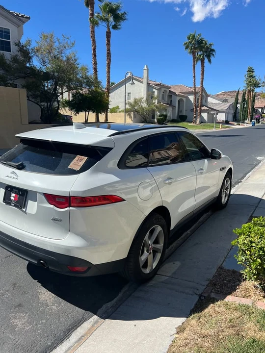 2018 Jaguar F-Pace - Image 6 of 10