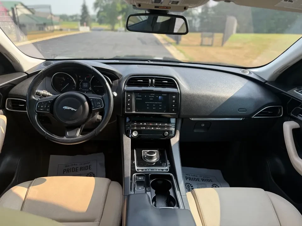 2018 Jaguar F-Pace - Image 3 of 5