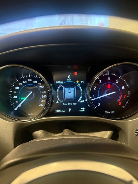 2018 Jaguar F-Pace - Image 11 of 18