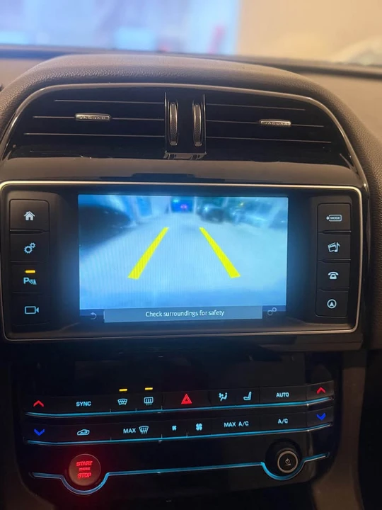 2018 Jaguar F-Pace - Image 12 of 18