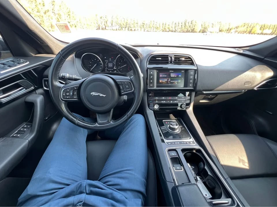 2018 Jaguar F-Pace - Image 7 of 16