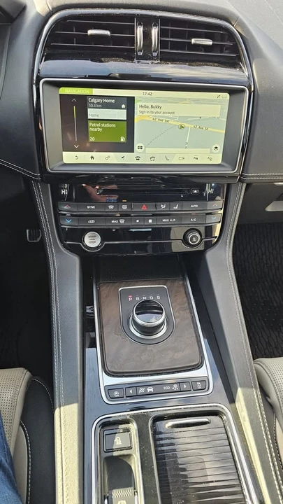 2018 Jaguar F-Pace - Image 17 of 17