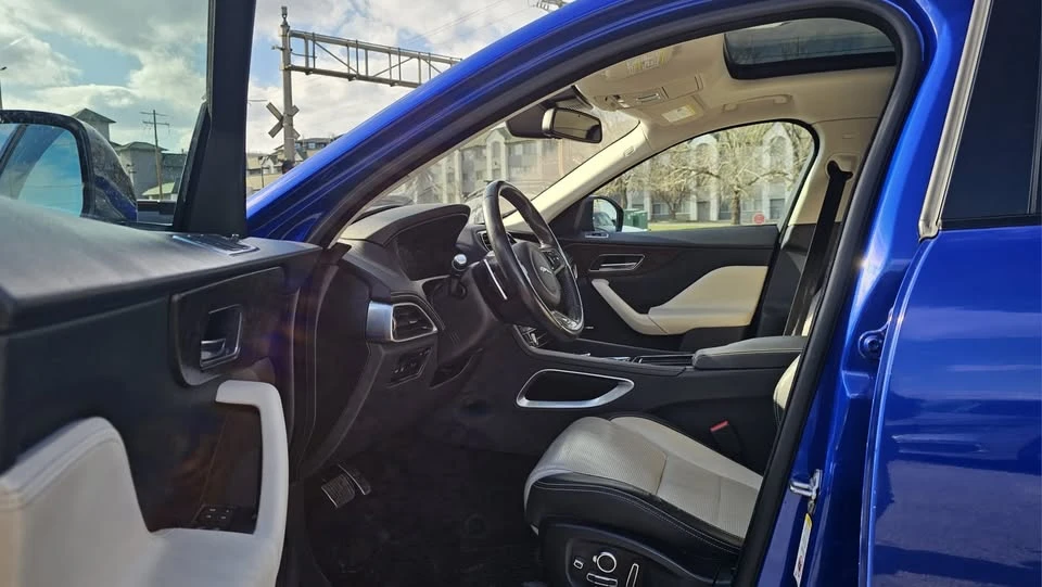 2018 Jaguar F-Pace - Image 10 of 17