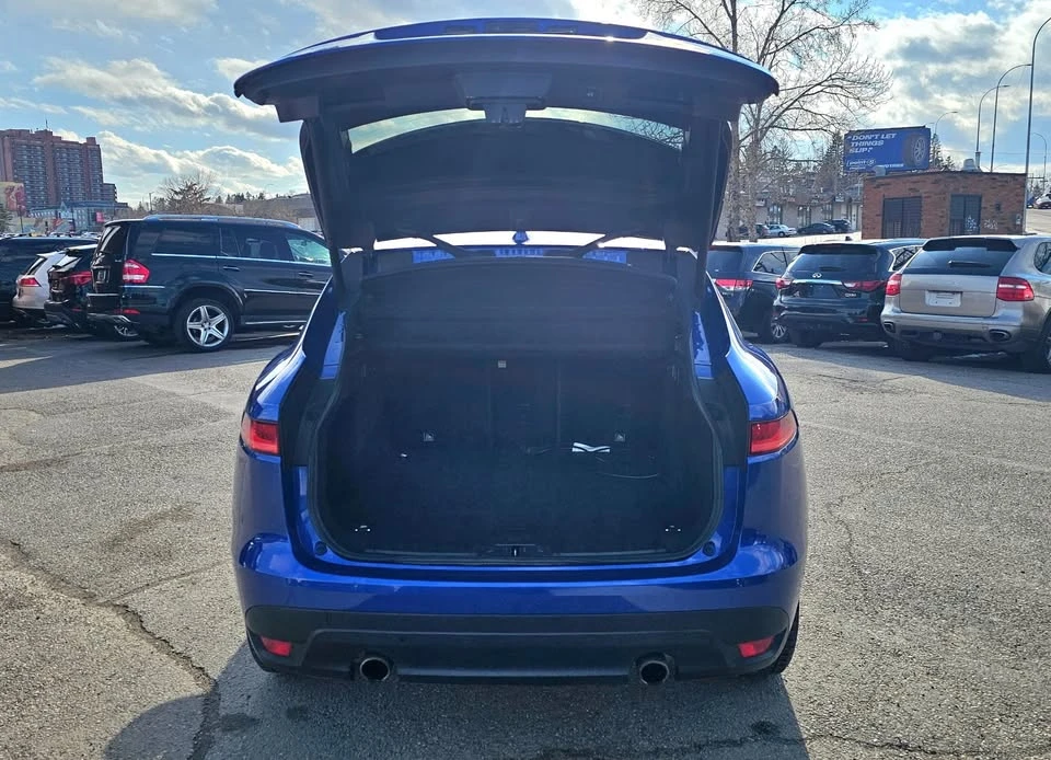 2018 Jaguar F-Pace - Image 5 of 17
