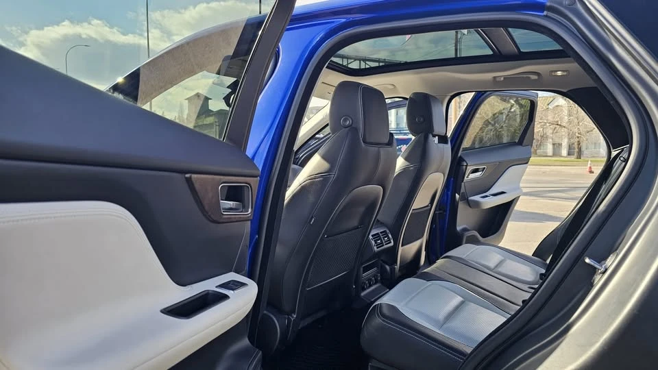 2018 Jaguar F-Pace - Image 12 of 17