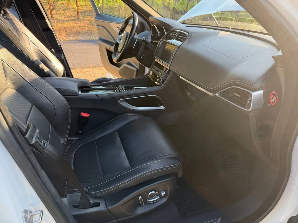 2018 Jaguar F-Pace - Image 12 of 20