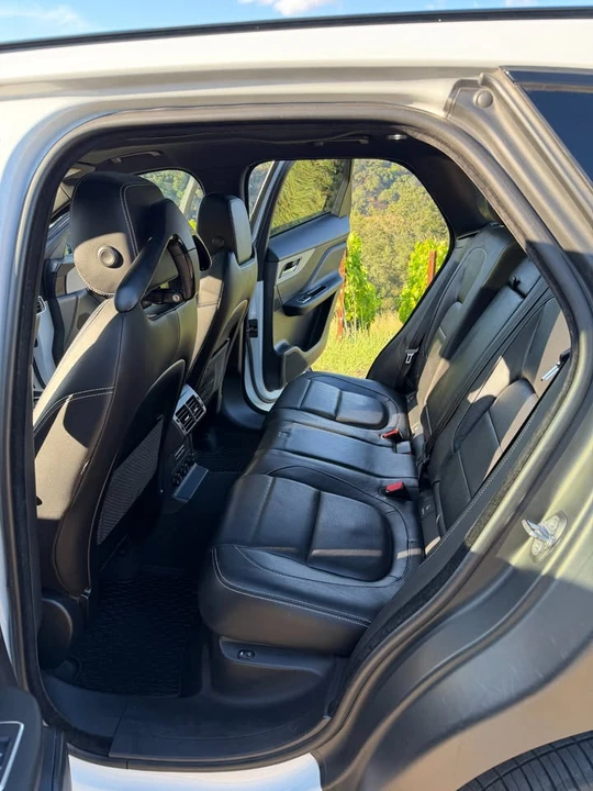 2018 Jaguar F-Pace - Image 8 of 20