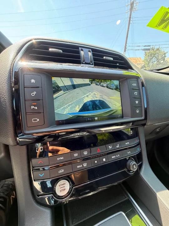 2018 Jaguar F-Pace - Image 8 of 8