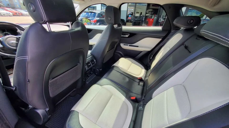 2018 Jaguar F-Pace - Image 10 of 14
