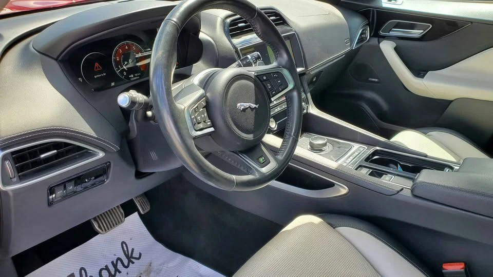 2018 Jaguar F-Pace - Image 5 of 14
