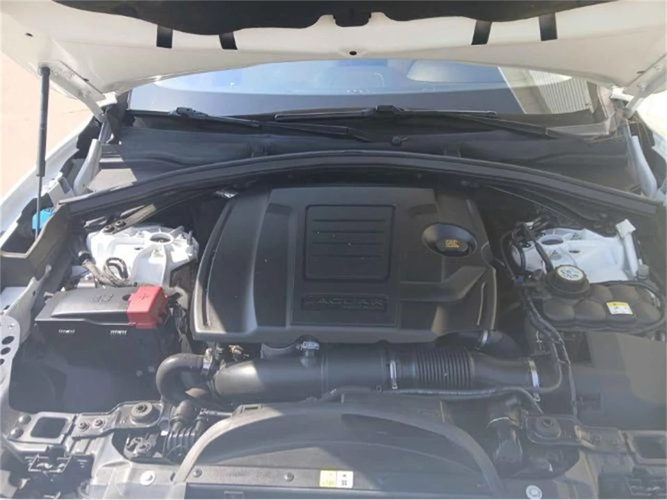 2018 Jaguar F-Pace - Image 2 of 19