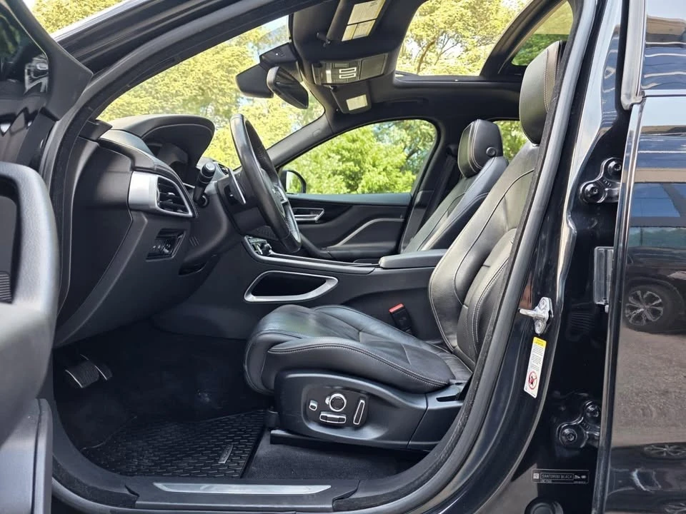 2018 Jaguar F-Pace - Image 16 of 20