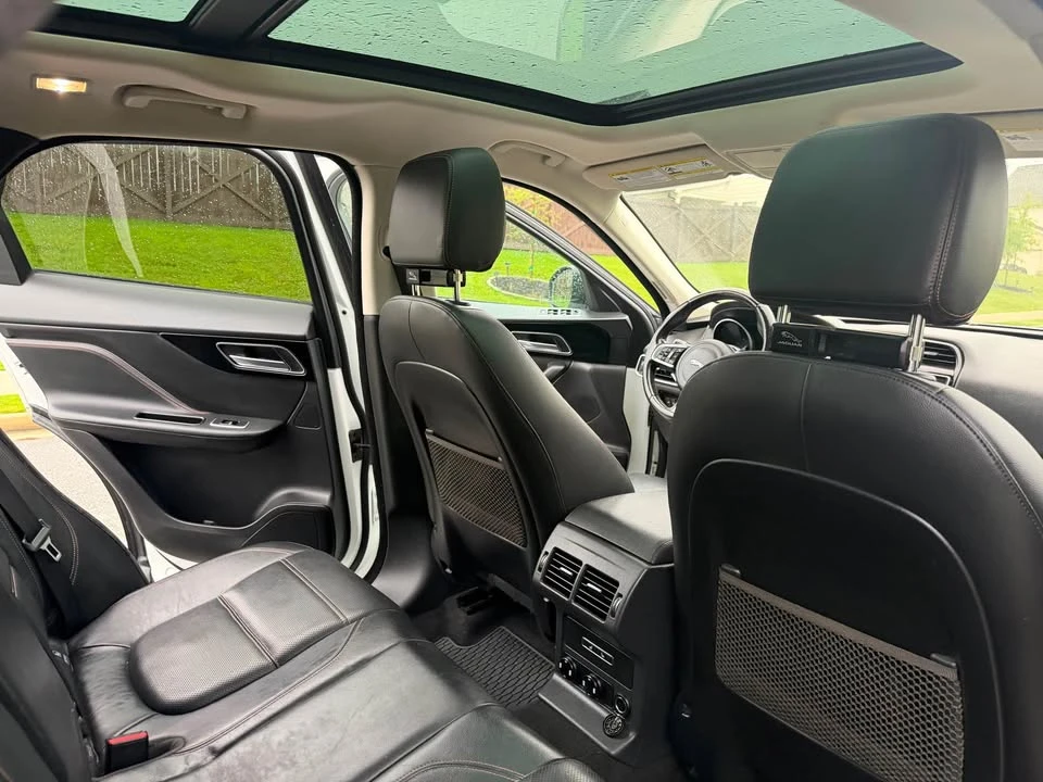 2018 Jaguar F-Pace - Image 11 of 11