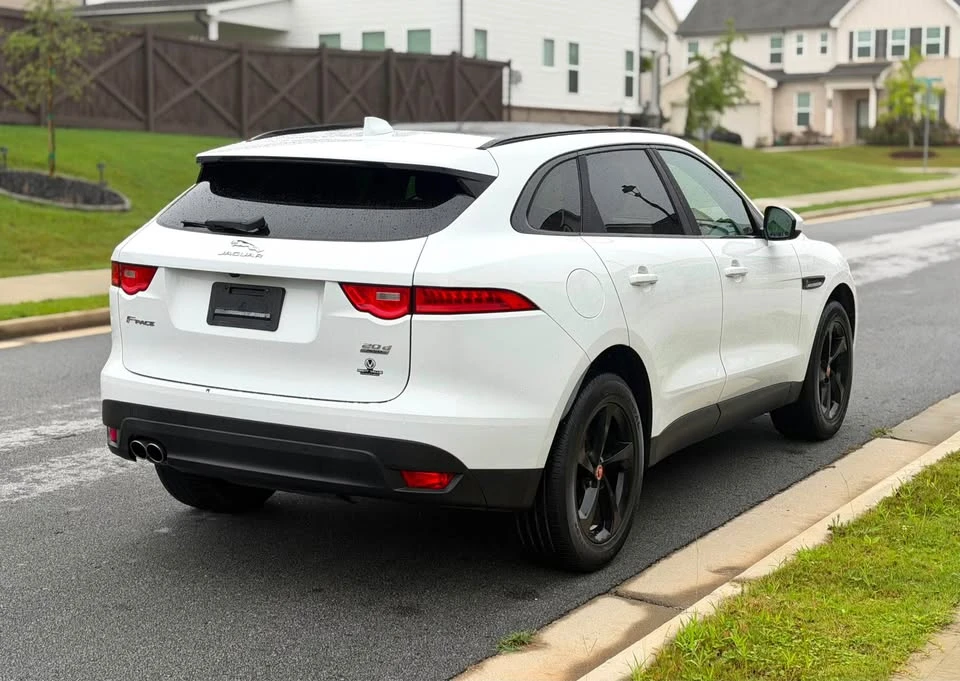 2018 Jaguar F-Pace - Image 4 of 11