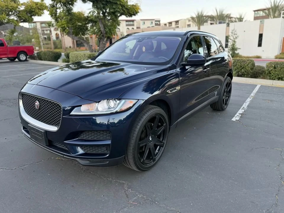2018 Jaguar F-Pace - Image 7 of 16