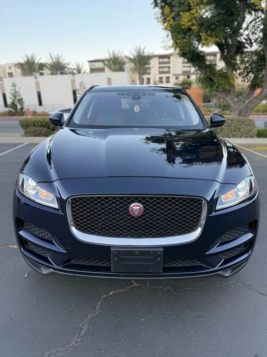2018 Jaguar F-Pace - Image 4 of 16
